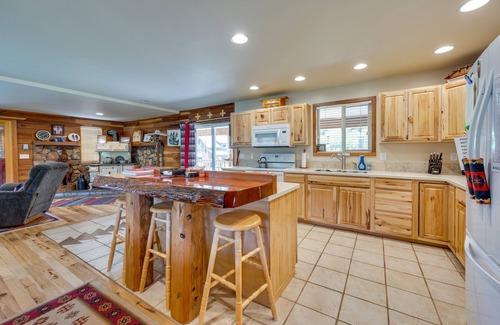Garden Valley Cabin | Garden Valley Cabin w/Teepee, Deck & Mtn Views!