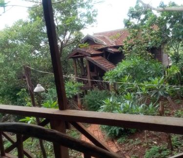 Ban Lung Cabin | Garden View Lodge & Jungle Tour