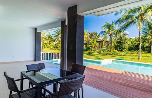 Puerto Juarez Condo | Garden View & Private Pool 2 bedroom 2 bath sleeps 6