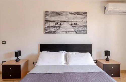 Isola Sacra House | Garden Villa - Free Parking, Wi-fi e Netflix