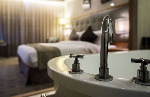 Zuoying District Hotel | Garden Villa