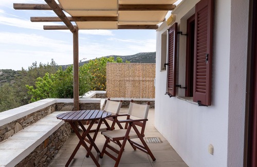 Platis Gialos Apartment | Gardenia - Mirsini Apartments in Sifnos