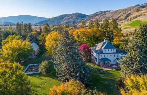 Colville Bed & Breakfast | Gardenview Estate Bed and Breakfast