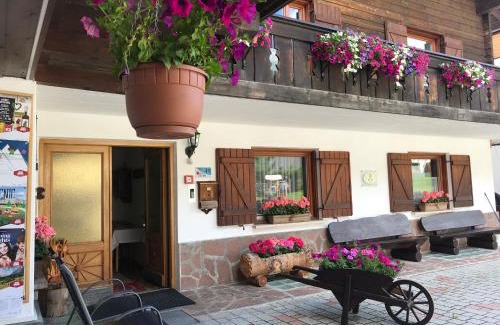 Corvara in Badia Bed & Breakfast | Garni La Vara