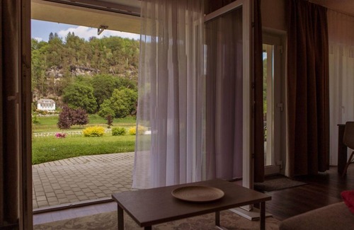 Niederrathen Apartment | Gartensuite, 2 Schlafräume, Terrasse - elbresort