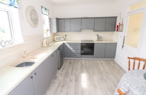 Cilgerran House | GARTH, family friendly, with a garden in Cilgerran