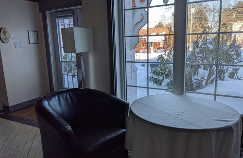 Wolfville House | Gaspereau Suite - 2 Seat Jacuzzi, KingBd, Downtown