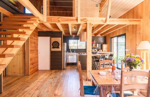 Gastes Ski Chalet | Gastes, Charmant chalet en bois avec Jacuzzi 6 pers