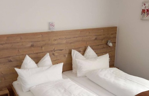 Calw House | Gasthaus Adler: Double Room with Private Bathroom