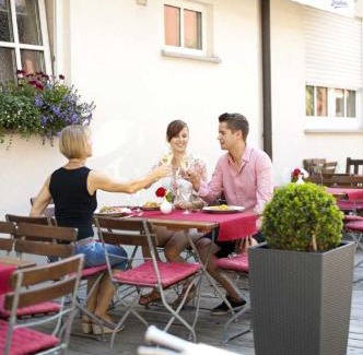Grettstadt Hotel | Gasthaus Straub