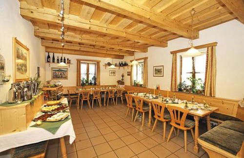 Neualbenreuth House | Gasthof-Pension Kesslsimerhof