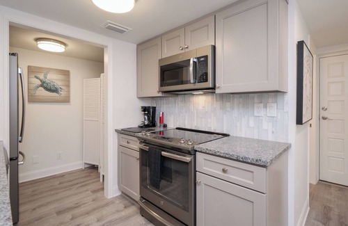 Sawgrass Condo | Gated community, private beach access, renovated condo!