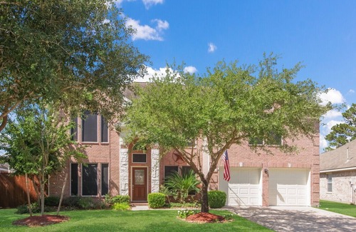 Spring House | Gated Community -Poolside Paradise with lake view and lots of amenities to enjoy
