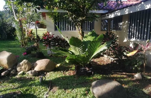 Guapiles Apartment | Gated duplex for up to 12 people with pool, FO internet, hot water