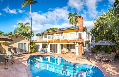 Historic Lahaina Front Street House | Gated Estate with Private Pool, Walk One Block to Beach or 8 blocks to Lahaina