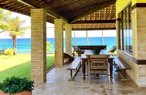 Stella Maris House | Gated front sea