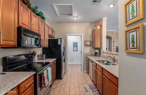 Provinces Master Community House | Gated Luxury Townhome Prime Chandler Location