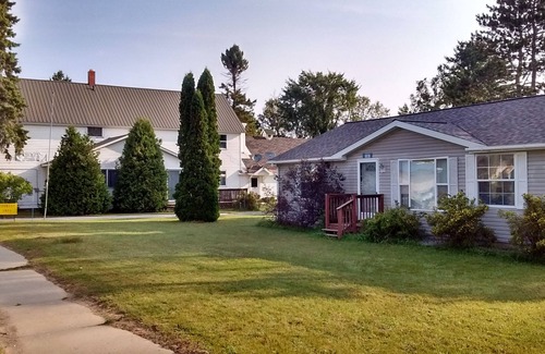 Germfask House | Gateway to Pictured Rocks & Seney NWR 2BR Cottage located on Manistique River