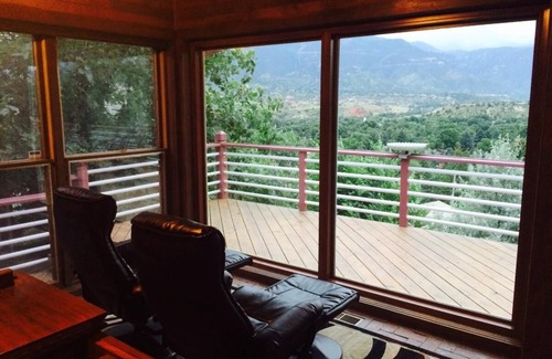 West Colorado Springs House | Gateway To Pikes Peak, Garden Of The Gods, Manitou Springs, Old Colorado City
