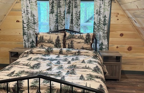 Carson Cabin | Gateway to the Columbia River Gorge and Mt. Saint Helens.