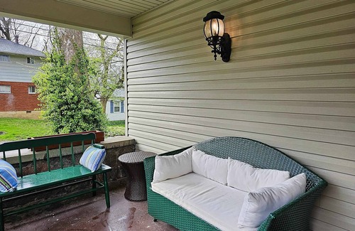 Dayton House | Gatsby's Gatehouse