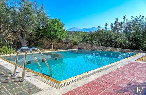 Gavalochori Villa | Gavalochori Villa Sleeps 8 Pool Air Con WiFi