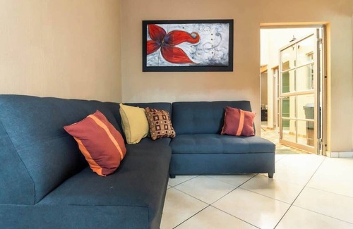 Morelos House | Gaviota Summary: Aloj