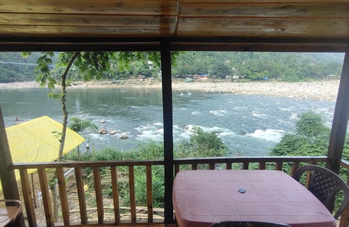 Laitmawsiang Cottage | Gawooh Adventure Homestay. Dawki River also known as the cleanest river in Asia.