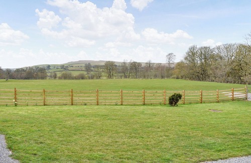 Smardale Cottage | It’s a Shepherds Hut underneath with the size and comforts of a pod on top.