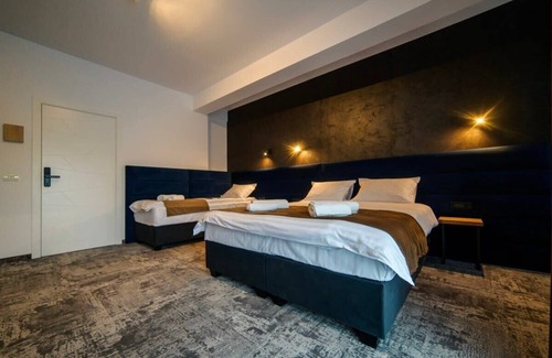 Timisoara Hotel | GBU Home - Azure Room Executive