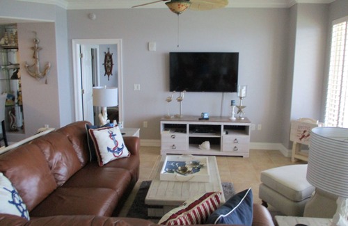 Thomas Drive Condo | GC 2 BDRM - 2 KING BEDS; Gulf front 40 Ft Balc; Spec View; Bch Chair Serv Incld!