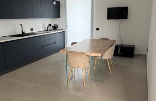 Santa Margherita di Belice Apartment | GC Luxury Apartments & Spa 'Comfort Apartment' with Balcony, Wi-Fi and Air Conditioning