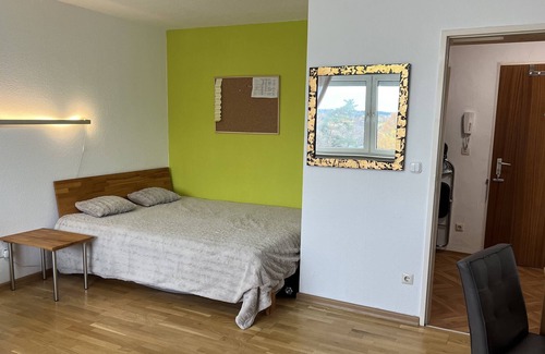 Langwasser Nordwest Apartment | Gemütliche Wohnung neben der Messe