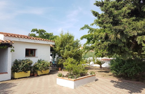 San Giovanni House | Gemütliches Ferienhaus mit Garten am Meer