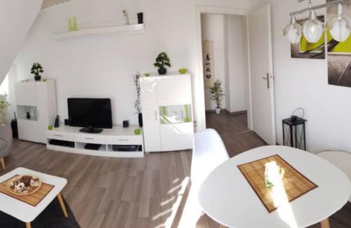 Untergruppenbach Apartment | Gemütlich mit Blick auf die Burg.Autobahnanbindung