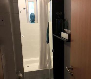 Giebichenstein Apartment | Gemütliche 2 Zimmer Wohnung neben der Burg