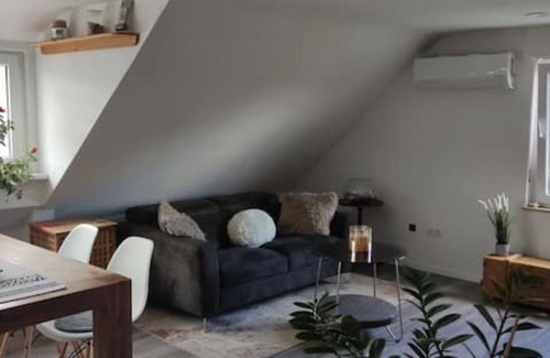 Burgthann Apartment | Gemütliche 5 Pers. Fewo Steinbach