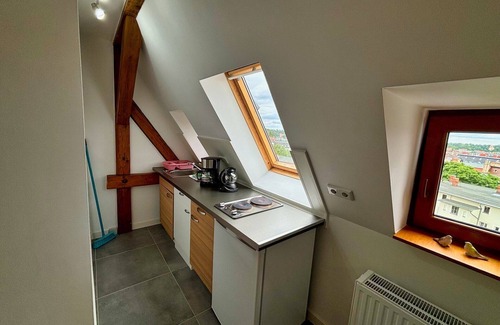 Goerlitz Apartment | Gemütliche Dachgeschosswohnung mit Ausblick