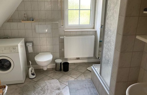 Nordholz Apartment | Gemütliche Ferienwohnung an der Nordseeküste - Familienfreundliche Umgebung