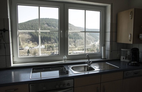 Birresborn Apartment | Gemütliche Ferienwohnung mit Traumhaftem Blick ins Kylltal