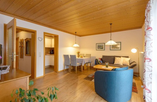 Silberberg Apartment | Gemütliche Ferienwohnung mit Großer Südterrasse