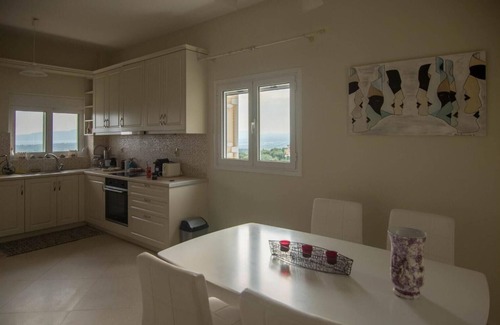 Kalamata Apartment | Gemütliche Ferienwohnung nah am Meer