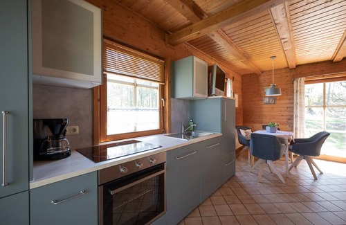 Hausles Apartment | Gemütliche Ferienwohnung, idyllische Lage, mit skandinavischem Badefass