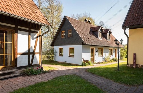 Hausles Apartment | Gemütliche Ferienwohnung, idyllische Lage, mit skandinavischem Badefass