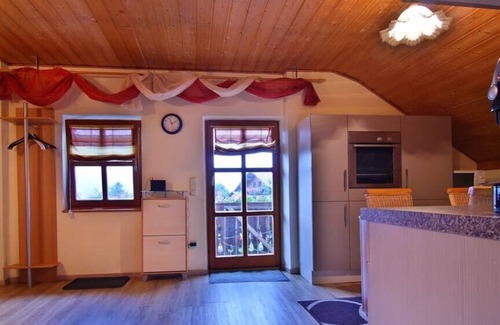 Stadlern Apartment | Gemütliche Ferienwohnung im OG für 2-4 Personen mit Balkon