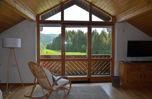 Mauth Apartment | Gemütliche Ferienwohnung in Mauth mit Balkon, 65qm