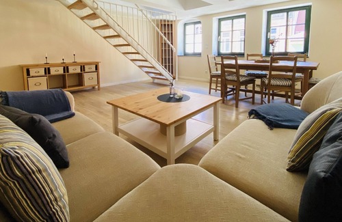 Pirna Apartment | Gemütliche Maisonnette-wohnung am Engelserker