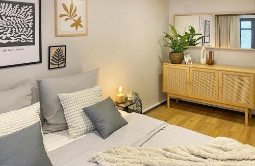 Innenstadt Apartment | Gemütliche Oase in der Innenstadt, zwei Minuten zum Rathaus