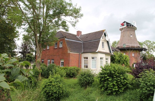 Uttum Apartment | Gemütliche Og-wohnung für 4 Personen im Müllerhaus der Uttumer Mühle