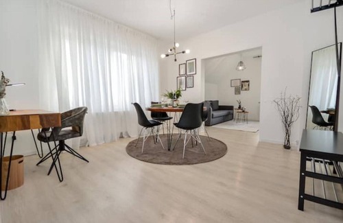 Guetersloh Apartment | Gemütliche & Stylische Wohnung Küche Wifi TV